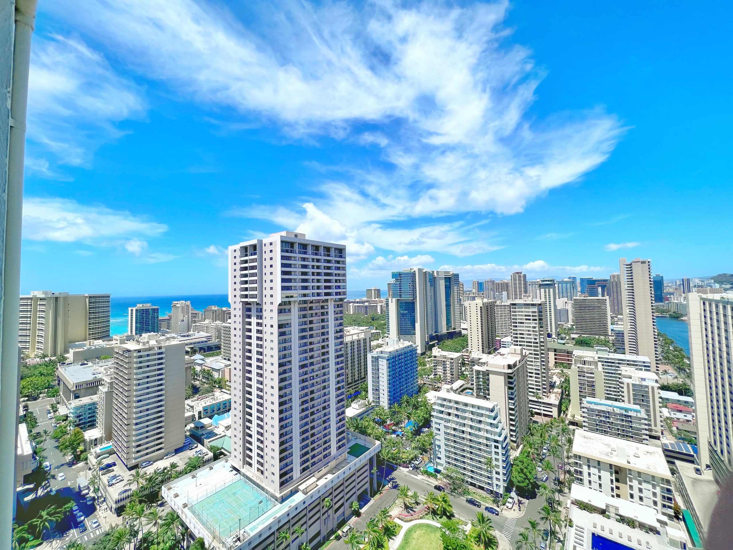 Condo in Honolulu · ★4.74 · 1 bedroom · 3 beds · 1 private bath - Image 8