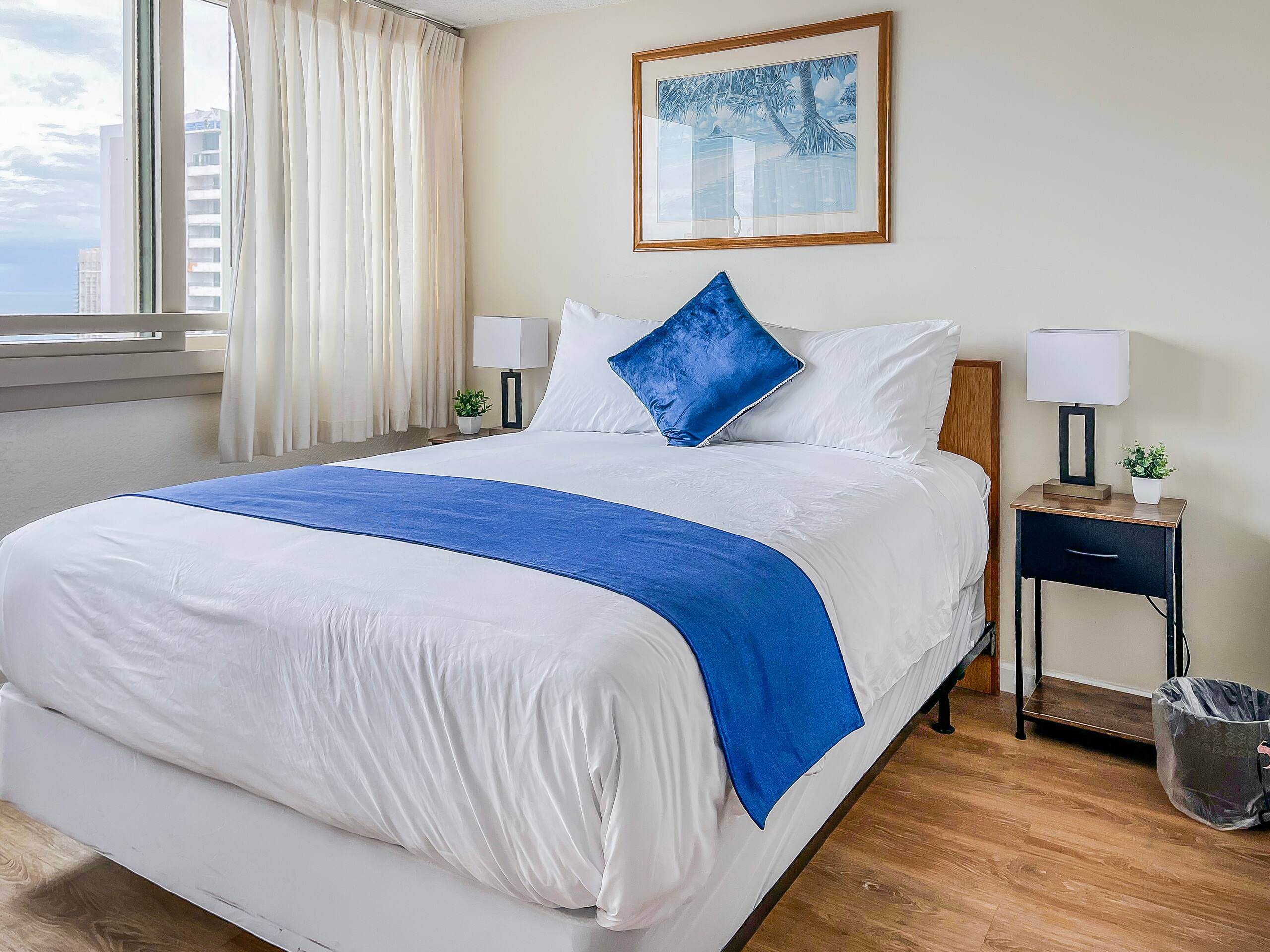 Condo in Honolulu · ★4.74 · 1 bedroom · 3 beds · 1 private bath - Image 5