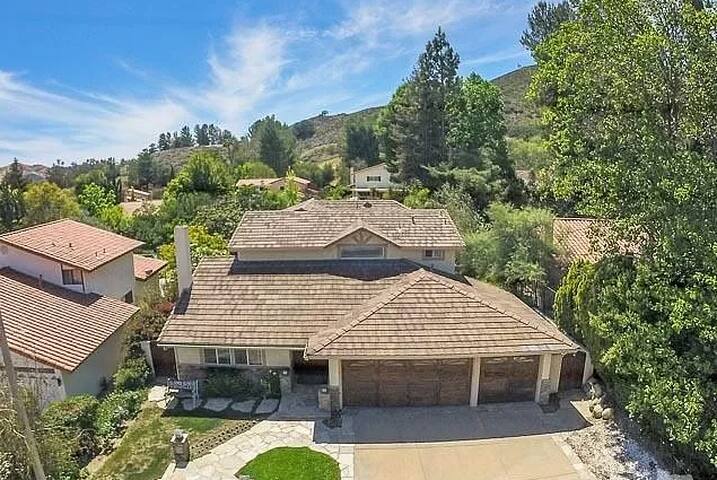 Home in Westlake-Village, LA, CA Paradise pool! gallery image 3
