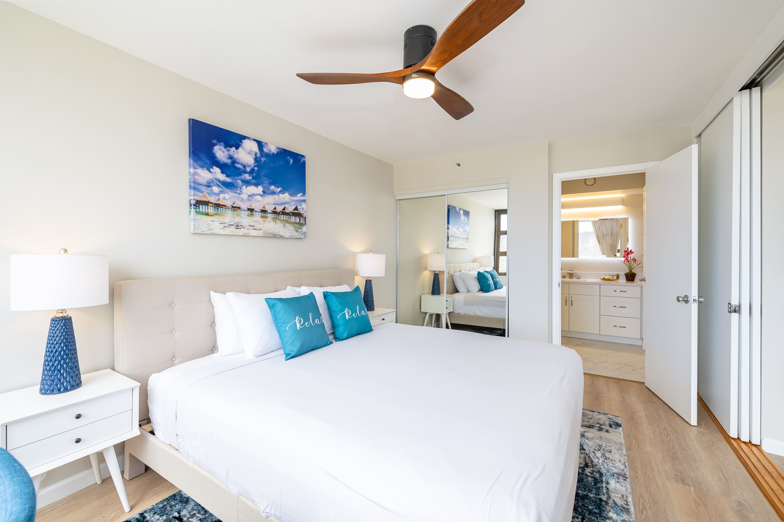 Condo in Honolulu · ★4.87 · 1 bedroom · 2 beds · 1 private bath - Image 14