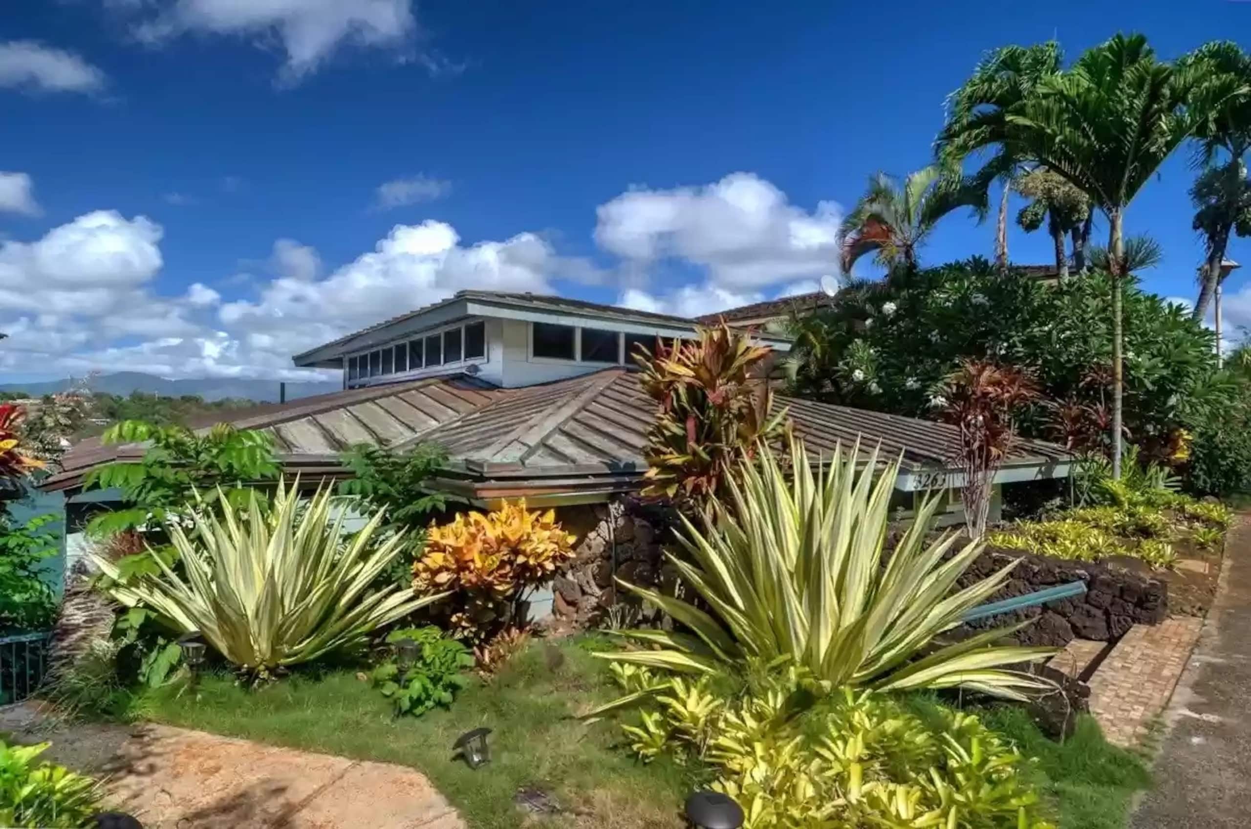 Amazing Views from this Oceanfront Home - Photo 17