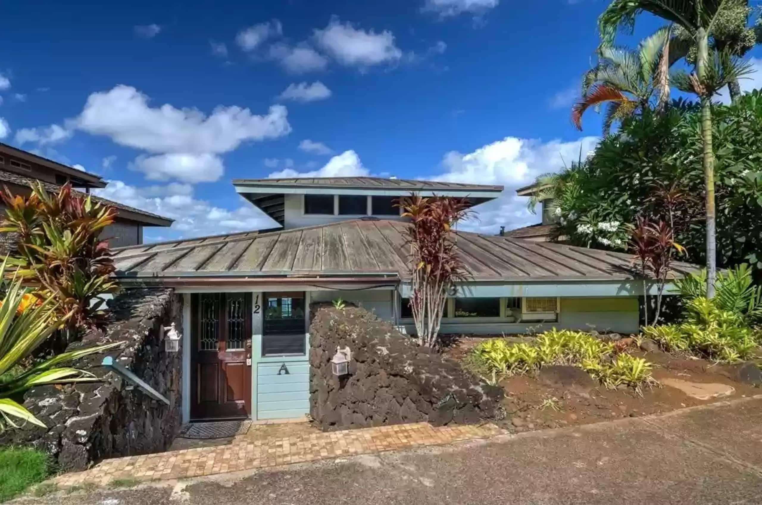 Amazing Views from this Oceanfront Home - Photo 16