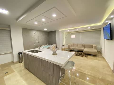 LUXURY APARTMENT - In the best area of the city.