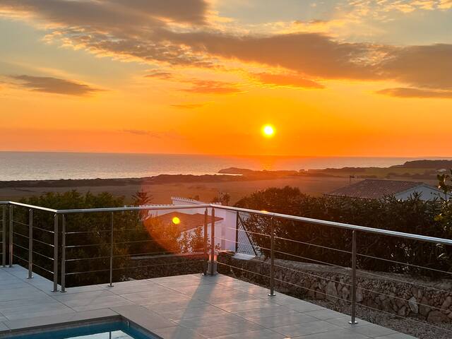 Modern villa with amazing sea and beach views! gallery image 5