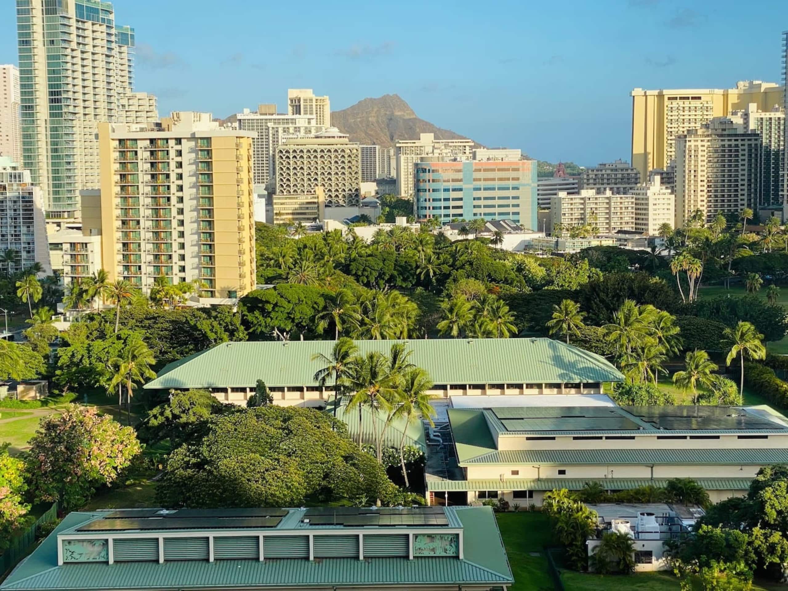 Condo in Honolulu · ★4.68 · 1 bedroom · 1 bed · 1 private bath - Image 16