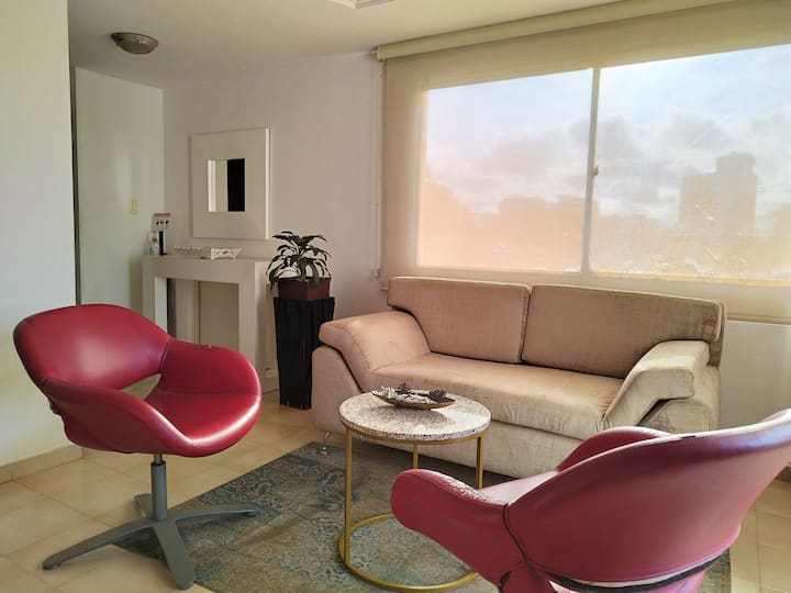 Habitación Con Baño Privado Al Lado Aeropuerto - Cartagena