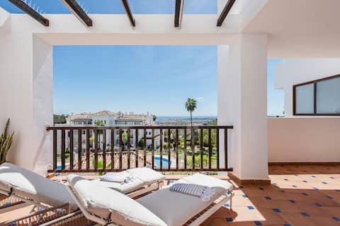 Mijas | Sea views | Private balcony | 2 bathrooms
