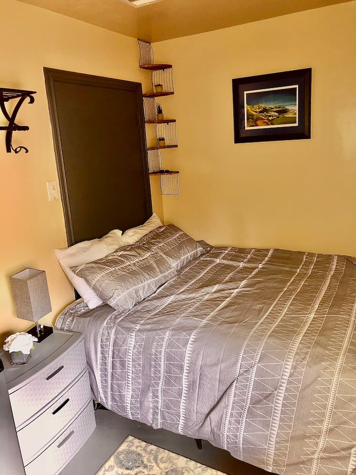 Adorable One Bedroom/bath Guest House With Pool. - Baton Rouge, LA