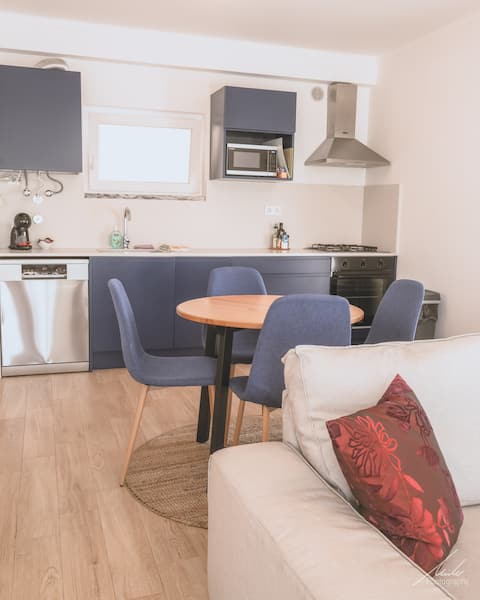 Imóvel de sucesso: Apartment Baleal Guesthouse Beach Break at the sea em Peniche