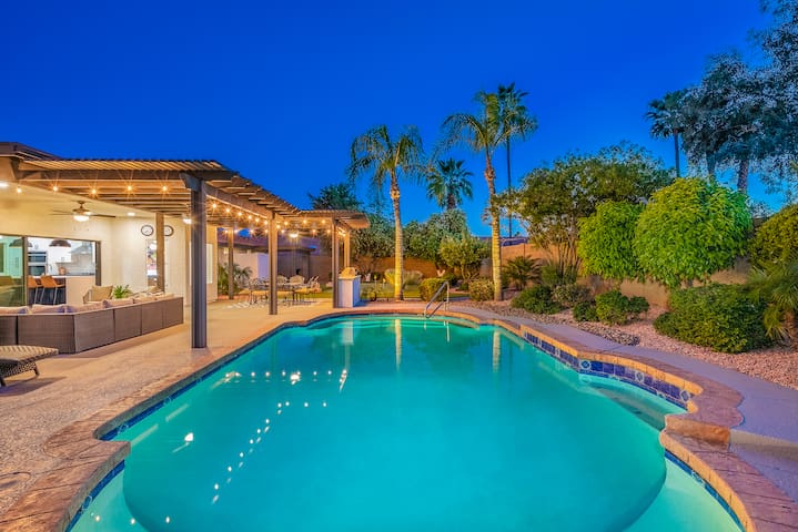 Be in the Heart of Scottsdale with a Heated Pool!
