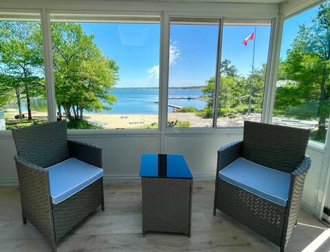 Georgian Bay 3-bdrm lakefront Main House