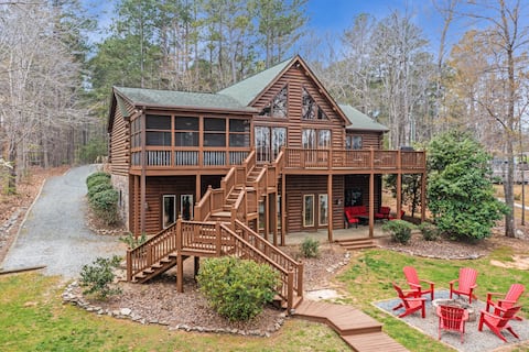 Lake Gaston Waterfront Log Cabin