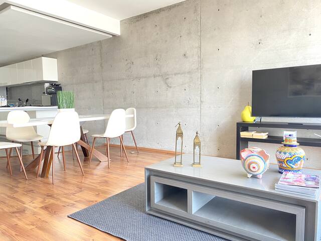 Spacious 2-Story Condo in Condesa, Castle Views gallery image 2