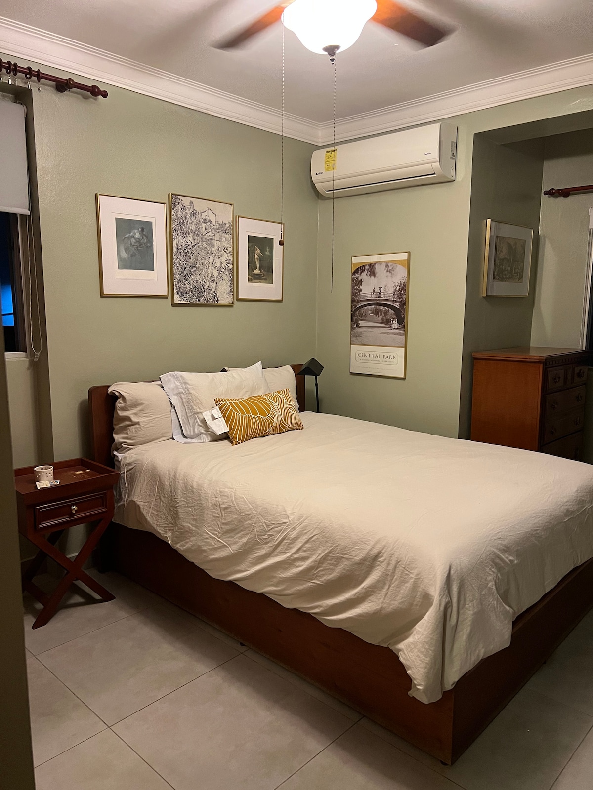 საწოლი 152 × 203 სმ