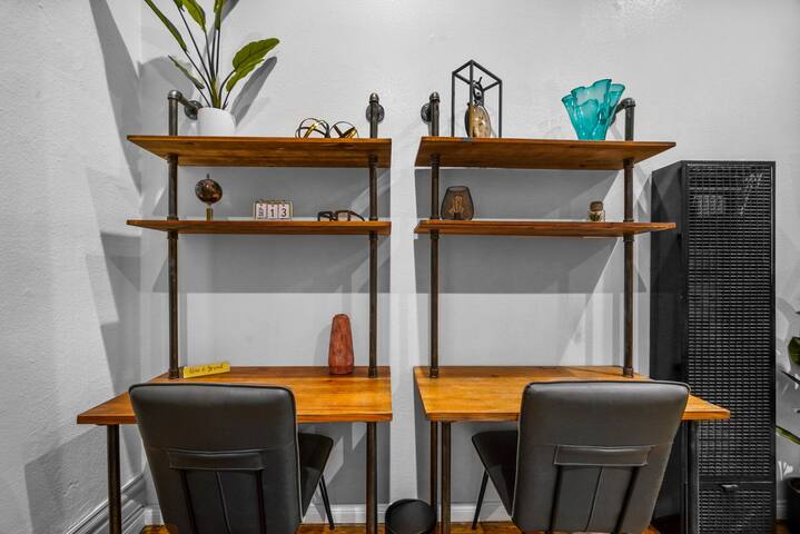 Sleeps 46/Entire Building/9/8BA/8000 SQFT!! gallery image 4