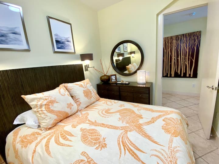 Спална соба со брачен кревет (широк 150 - 179 см)