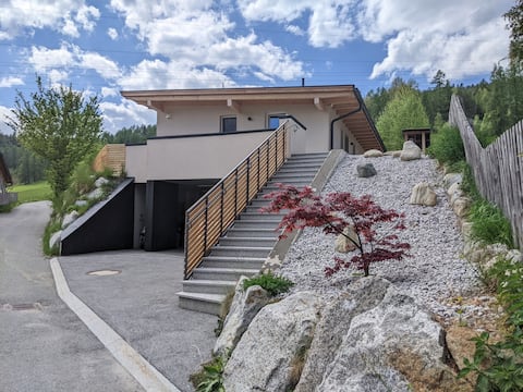 Casalia bungalow with garden in the heart of the Alps