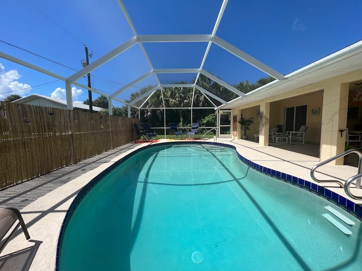 Private pool/tropical/luxurious home/great beaches Houses for Rent in