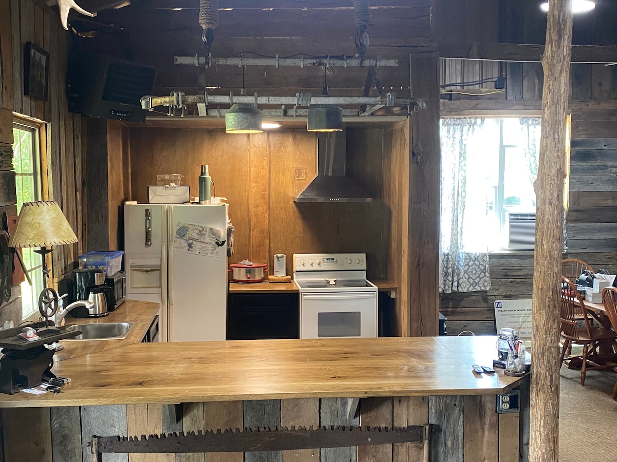 UPDATED 2024 - Hunting & Fishing Lodge Surrounded By North Sauty Waterfowl  Refuge - Holiday Rental in Scottsboro - Tripadvisor