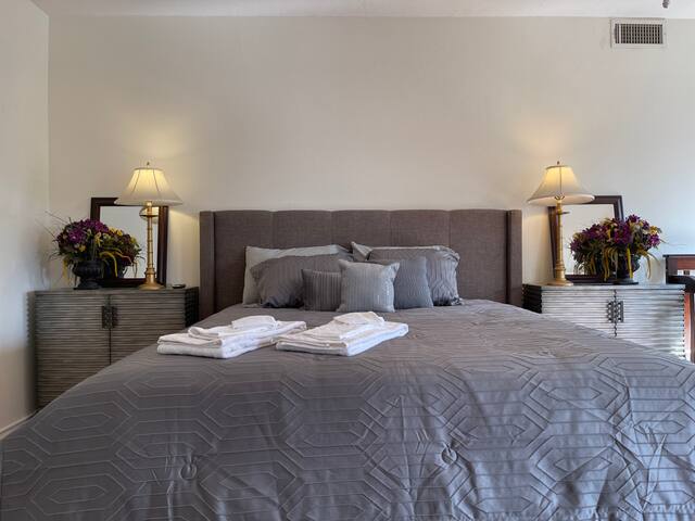 Hilltop Mansion-Pool/Spa/270° View/Near Disneyland gallery image 4