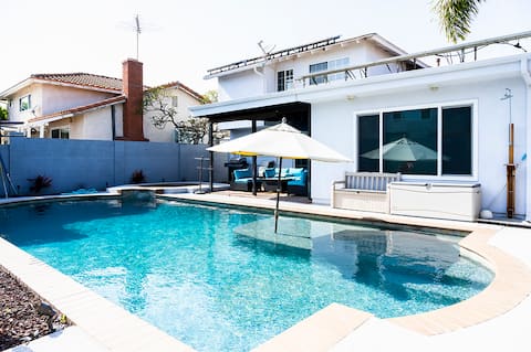 ENTIRE HOME*POOL/SPA home with 4 Bedrooms