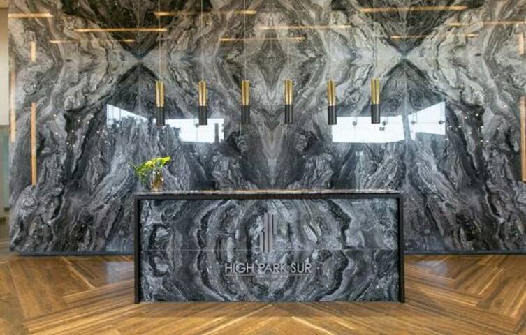 Orange & Green Apartment HP – Sur