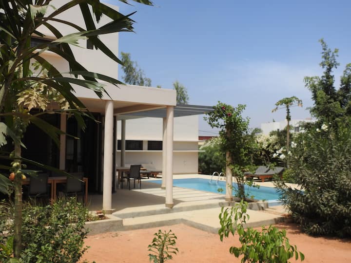 Villa Bomini Met Zwembad In Groene Rustige Tuin - Senegal