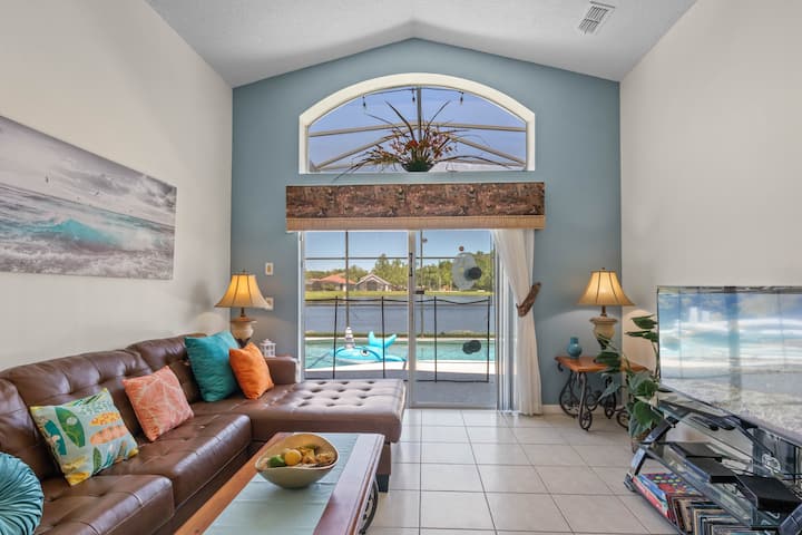 925 Disney Lakefront 5br Villa: Private Pool & Spa - Kissimmee, FL