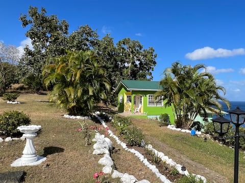Cozy Cottage With Amazing Sea View!