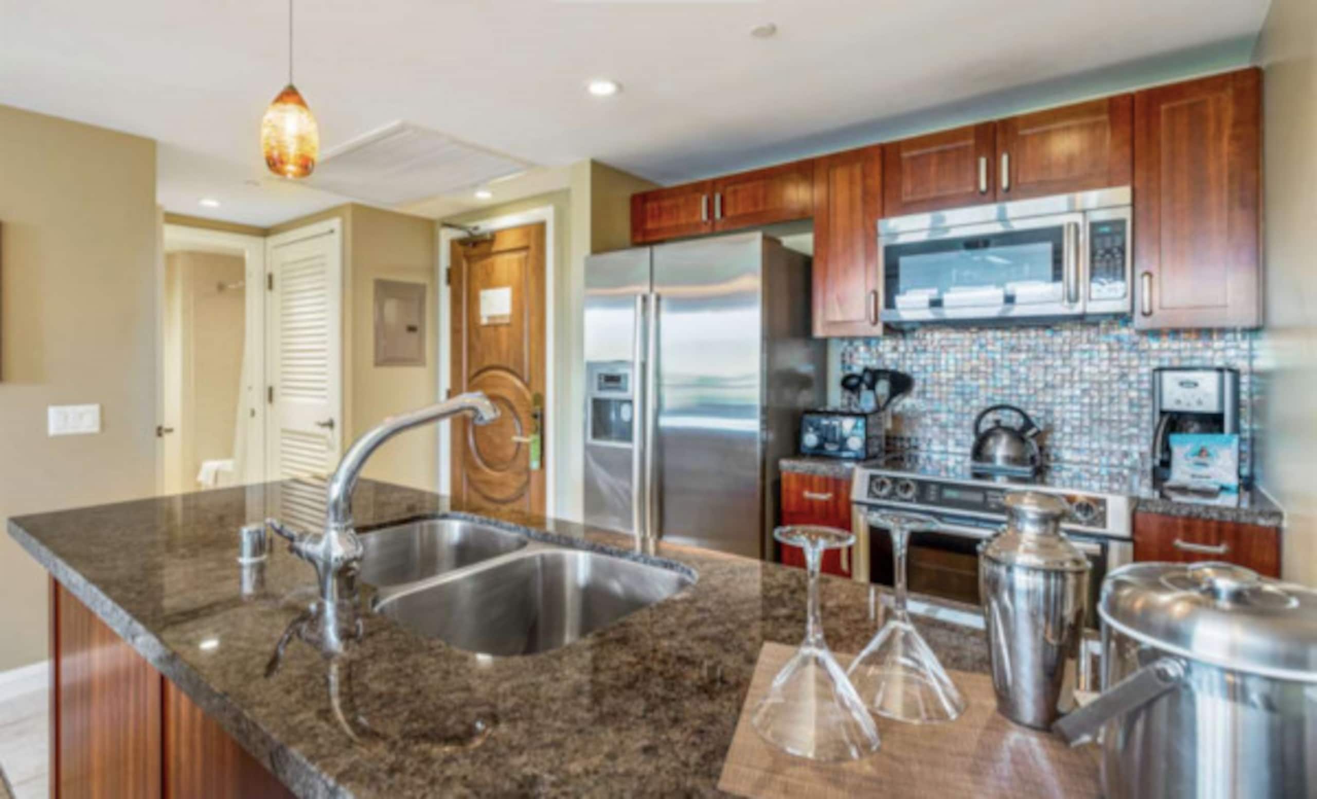 Condo in Lahaina · ★4.84 · 1 bedroom · 1 bed · 1 private bath - Image 7