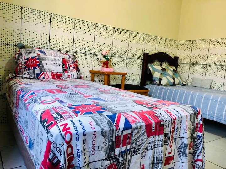 Chumba kilicho na hewa ya kutosha.