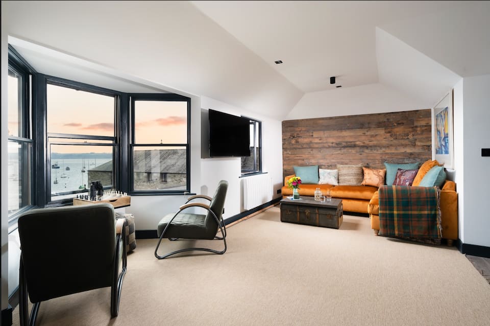 Captains Loft - By Rowes Retreats — photo 1