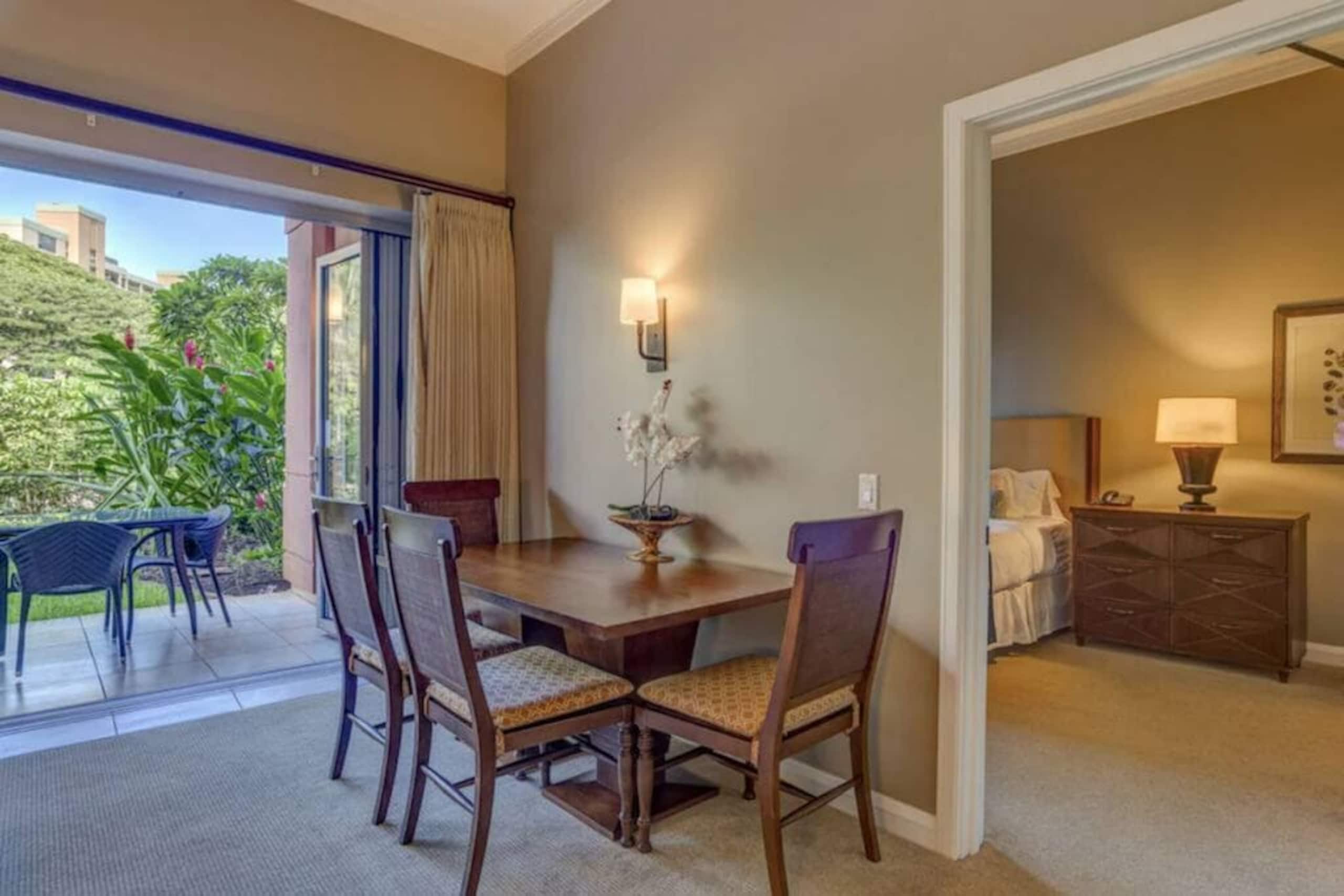 Condo in Lahaina · ★4.57 · 1 bedroom · 1 bed · 1 bath - Image 4