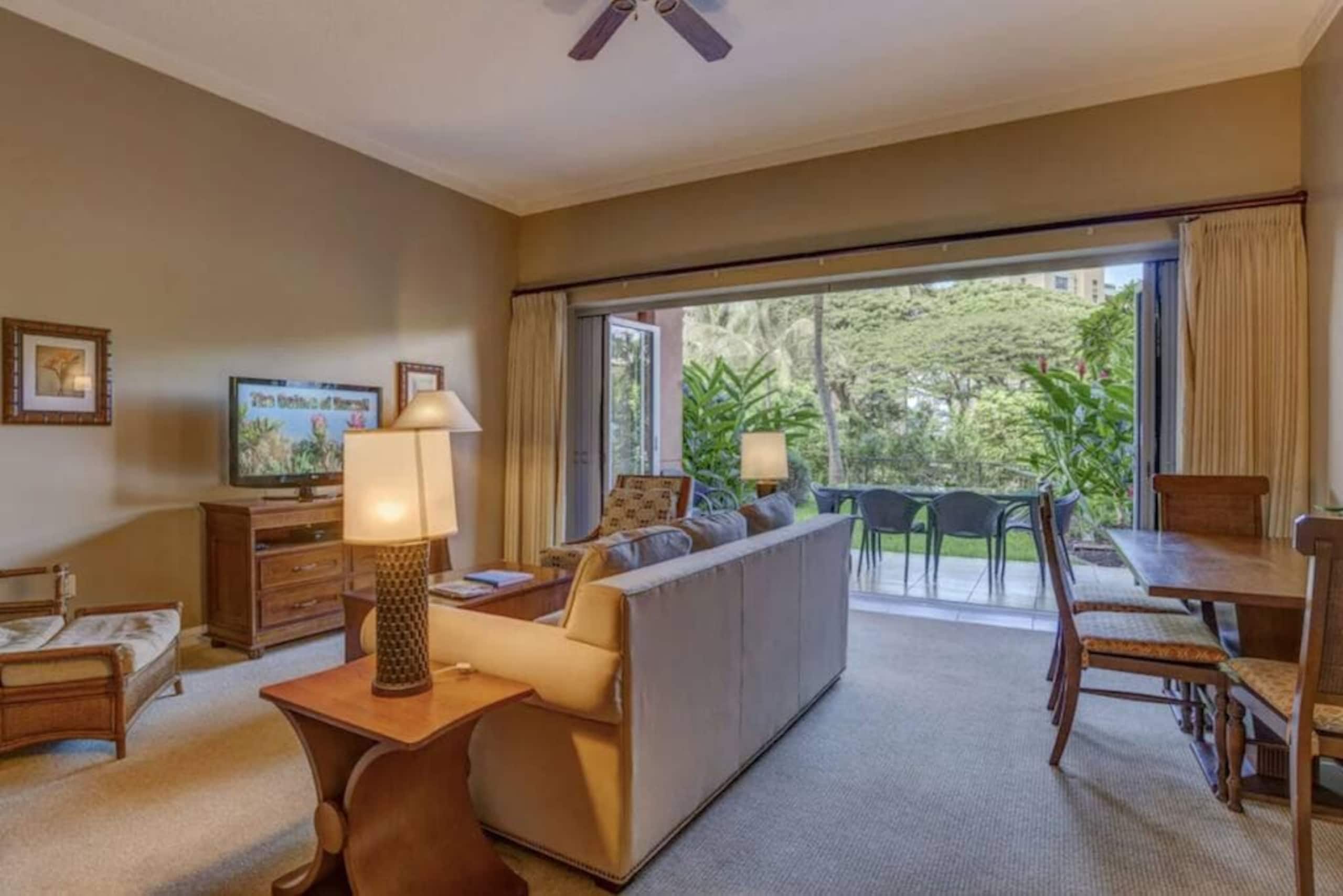 Condo in Lahaina · ★4.57 · 1 bedroom · 1 bed · 1 bath - Image 3