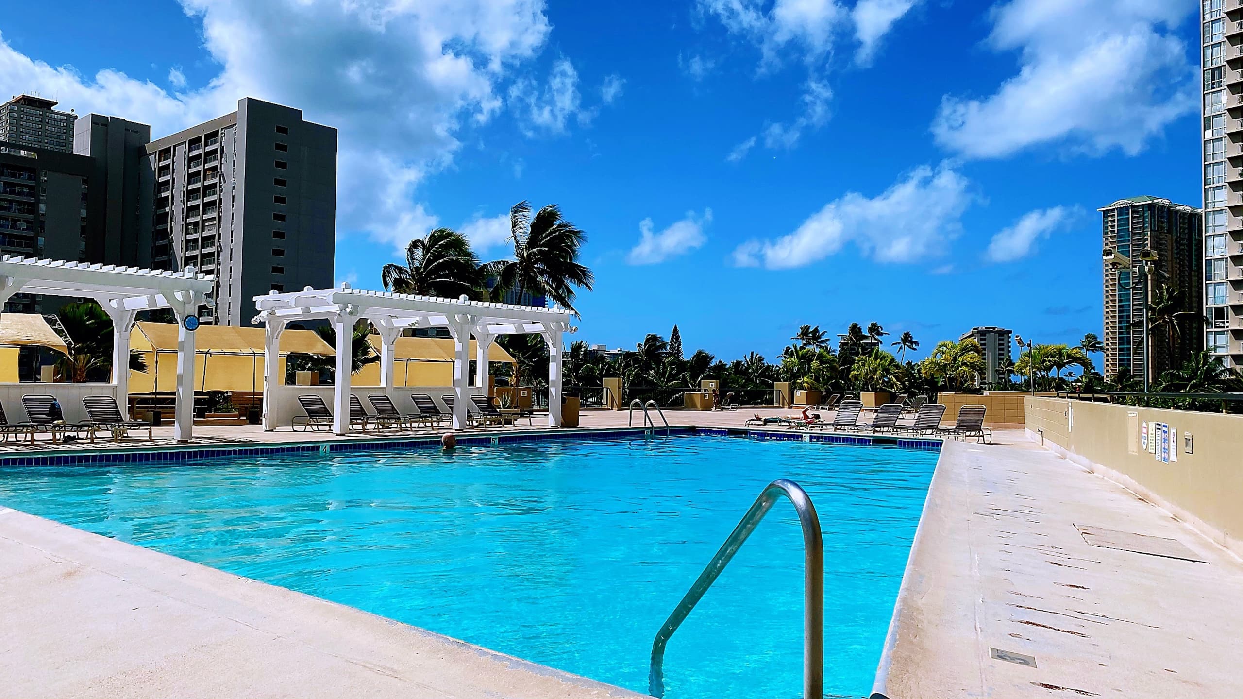 Condo in Honolulu · ★4.81 · 1 bedroom · 1 bed · 1 private bath - Image 15
