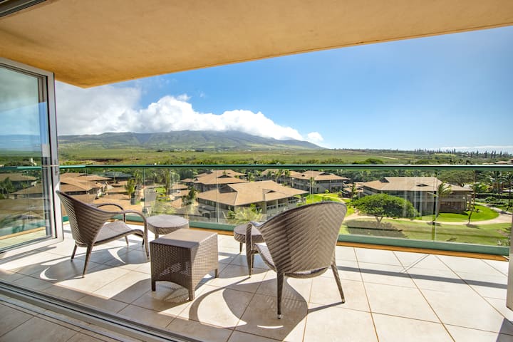 Gorgeous Oceanfront Resort, Private Lanai+ Kitchen