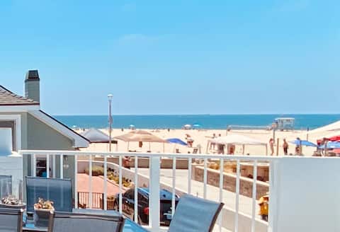 Beach Front House-Newly Renovated - Awesome Home !