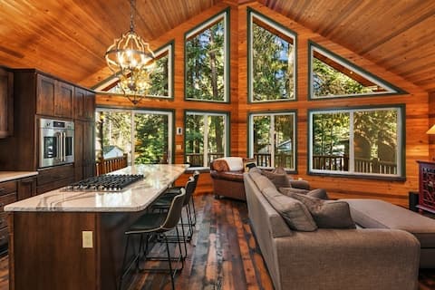 Modern Cabin Retreat-5 Min Walk to Lake Cle Elum !