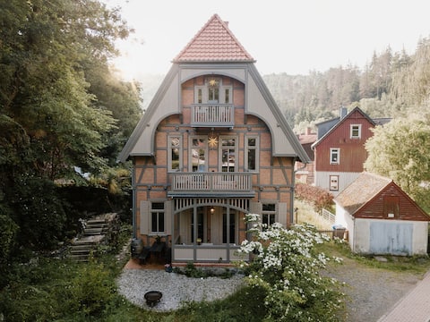 Chalet vacation home | Haus Wanderlust | up to 13 people