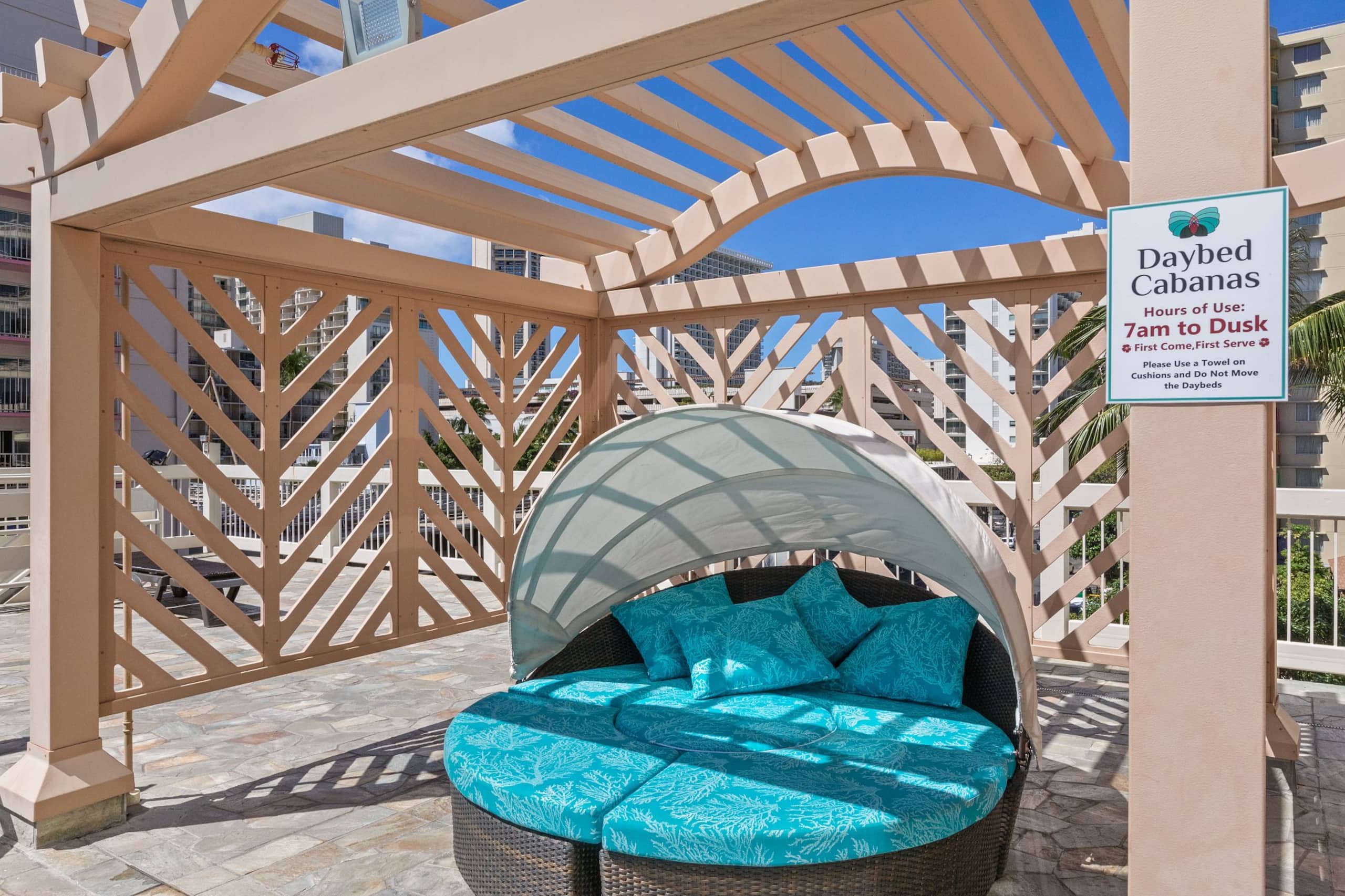Condo in Honolulu · ★4.92 · 1 bedroom · 2 beds · 1 private bath - Image 44