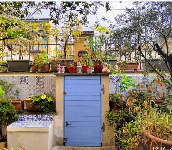 Casa e terrazzo verde in centro gallery image 4