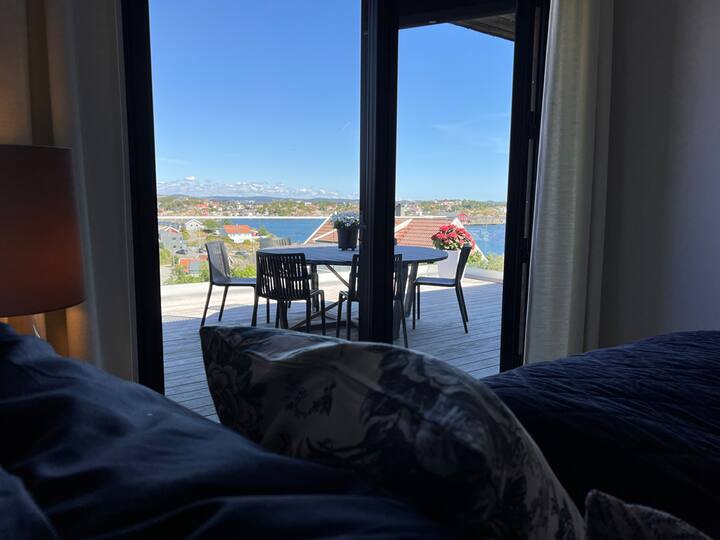 Pogled iz glavne spavaće sobe