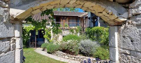 A peaceful oasis between Montcuq and Lauzerte