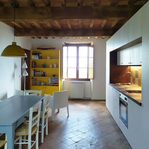 Top Airbnb: Flat in Corsanico in Massarosa