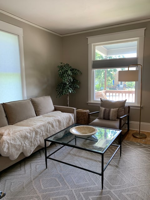Lovely modern two bedroom home with fire pit