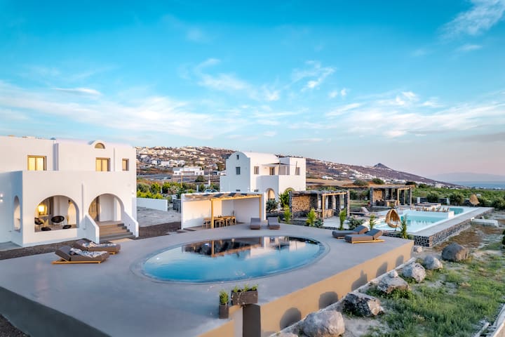 Saint Apostles 3-bedroom villa with private pool gallery image 3