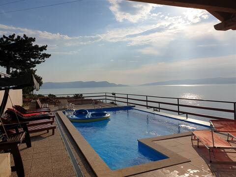 Apartment Alemka 5 (Persons 4+1)