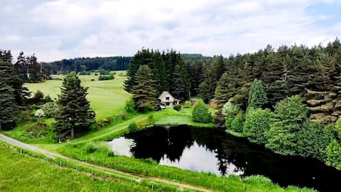 Chalet/roulottes cadre idyllique