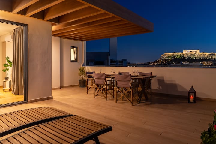 Majestic apartment with unique Acropolis view