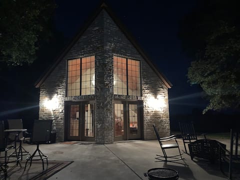 Antler Oaks Cabin